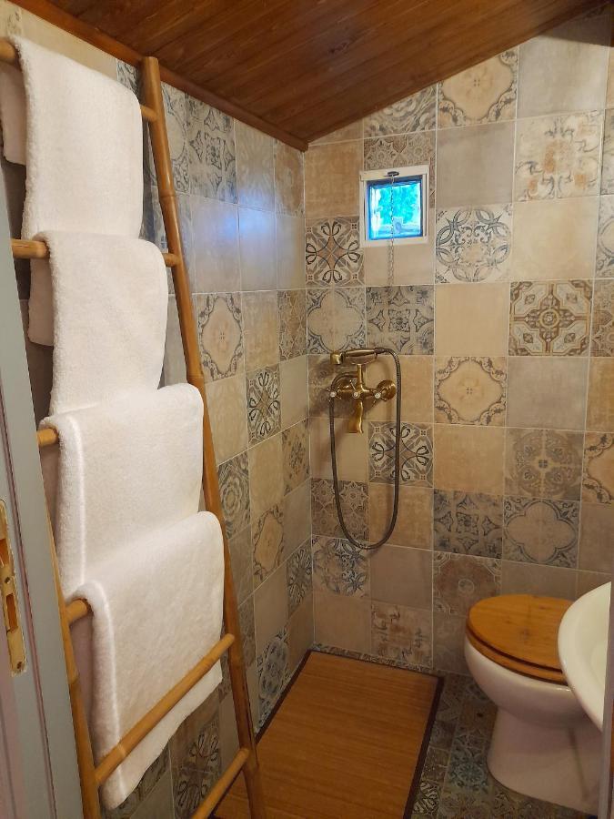 Casa Di Patouria , Stenies Andros Apikia  Exteriör bild